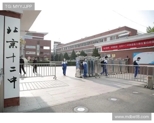 围绕古埠初中足球队队员的校园拼搏成长励志风采纪实篇全景展录集